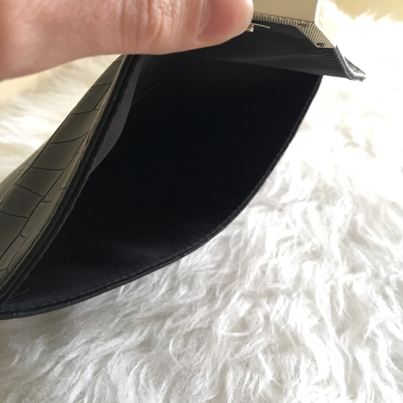 Express Black Leather Envelope Gold Clutch Purse - Picture 6 of 7